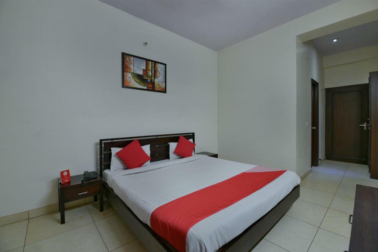 Oyo 4647 Hari Villa Holiday Home Dźajpur Zewnętrze zdjęcie
